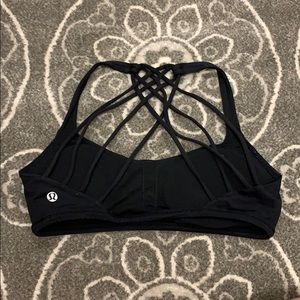 Lululemon sports bra